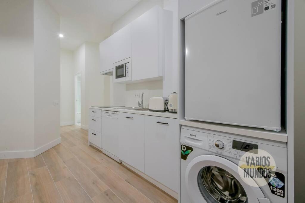 Cool Y Centrico Apt 6Px En Plena Plaza Del Carmen E2 マドリード エクステリア 写真