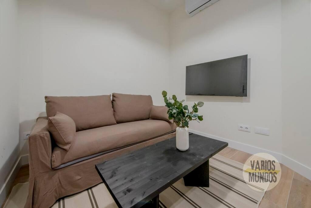 Cool Y Centrico Apt 6Px En Plena Plaza Del Carmen E2 マドリード エクステリア 写真
